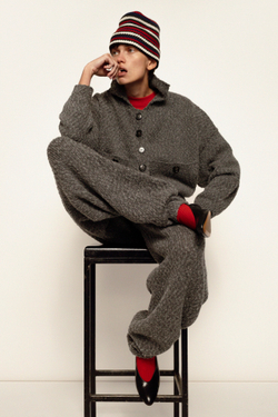 Шапка в полоску 26.NP.4.HAT.02.09, черный