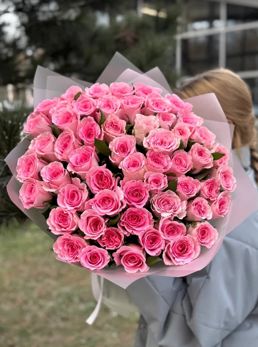 Букет из 55 роз Мандала 60см