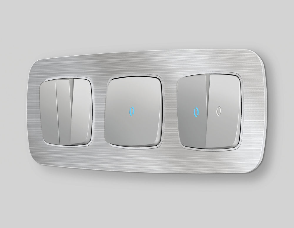 MO404040 Комплект механизма 2-кл проходного выключателя с подсветкой 10000K OMEGA Серебро глянец QUANT (OP4040, VM120, G29B)