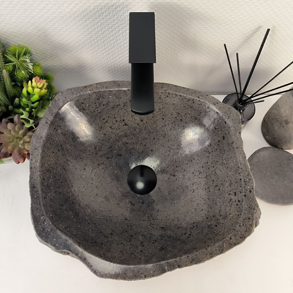 Раковина из речного камня RS-65147 41*38*15 0856