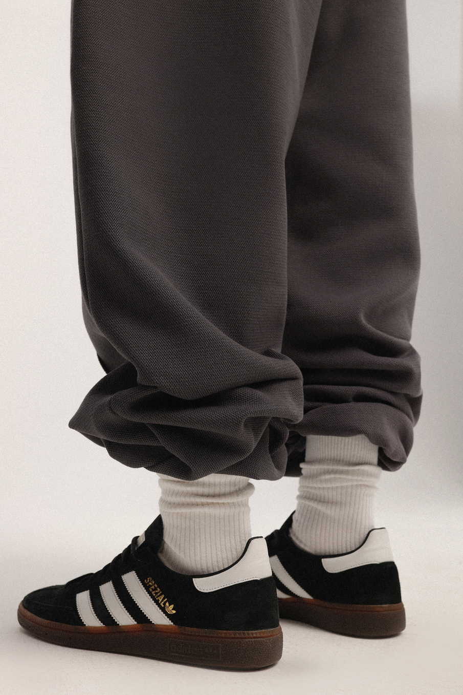 Брюки объемные со стрелками