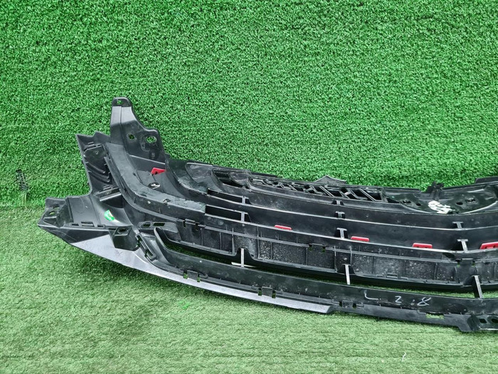 Решетка радиатора Geely Coolray (2019-2023)