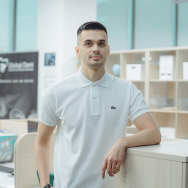 Александр Пальянов