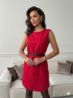 Красное женское платье-сарафан из экозамши с бежевыми боковыми вставками