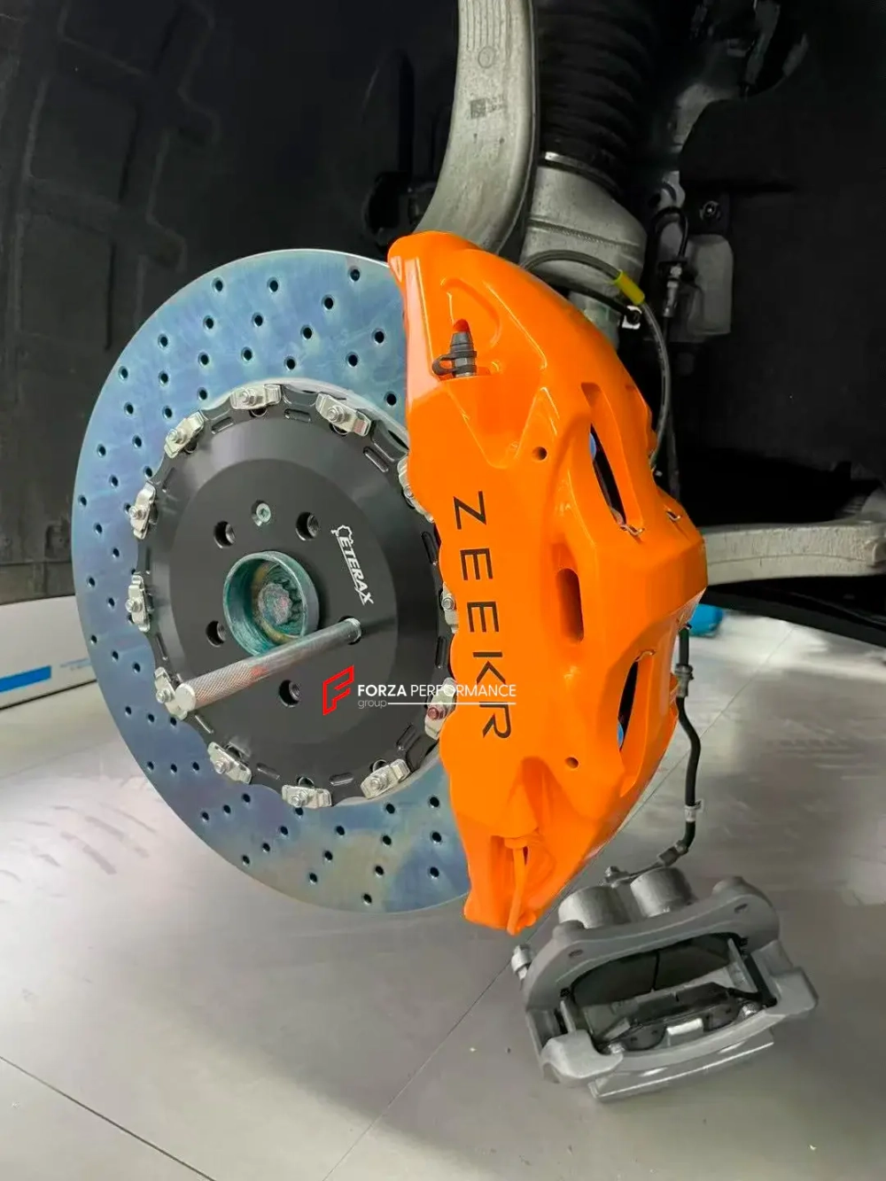 УСИЛЕННАЯ ТОРМОЗНАЯ СИСТЕМА ДЛЯ ZEEKR 009 Зикр