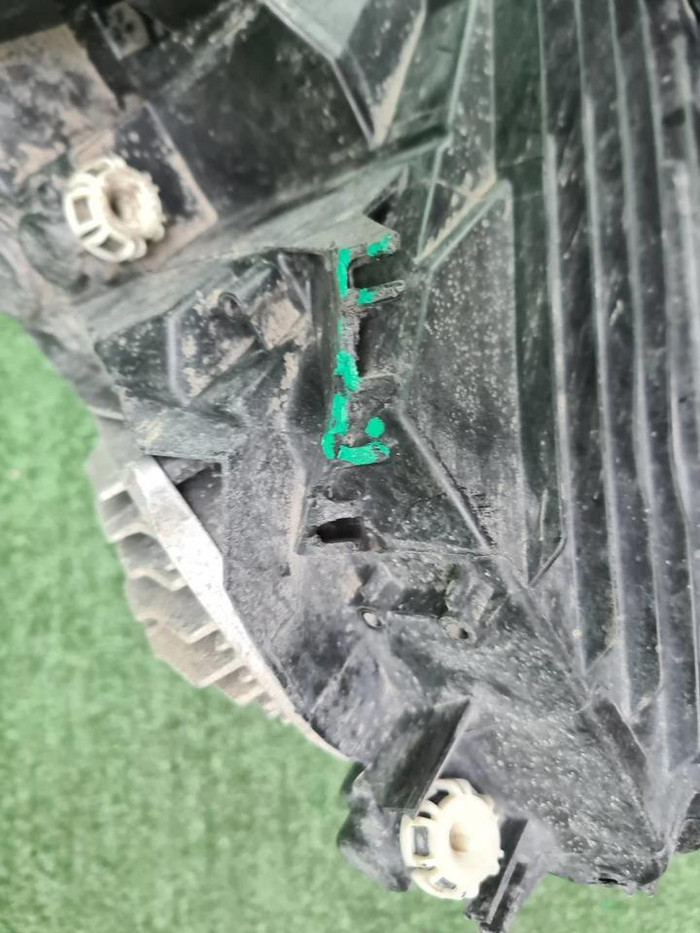 Фара правая Mercedes GLC X253 (2015-2019) LED