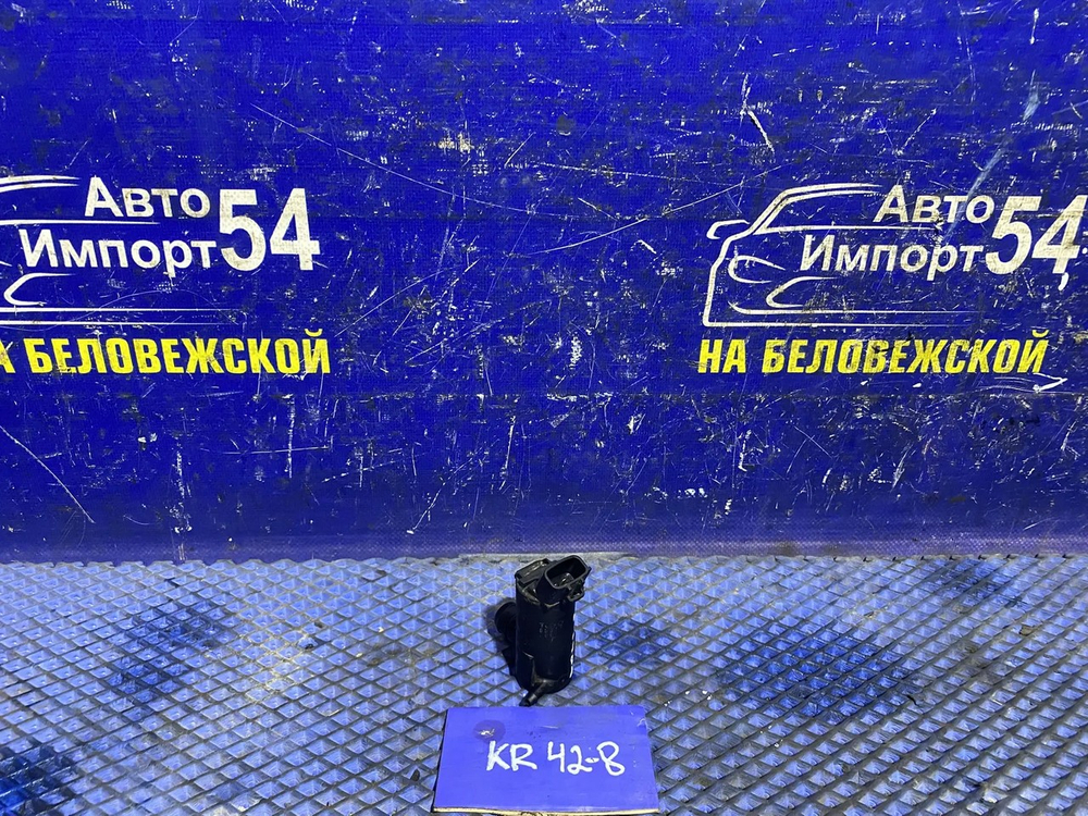 Моторчик бачка омывателя TOYOTA LITEACE 1999