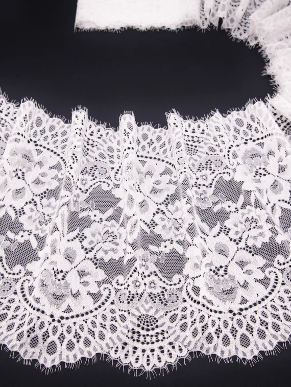 03-72 Кружево эластичные реснички 22 см, айвори 004