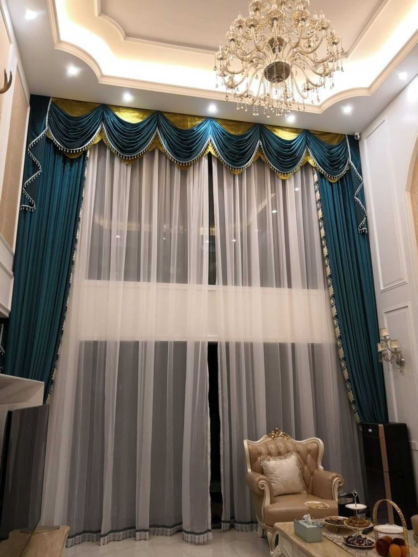 Шторы с ламбрекенами