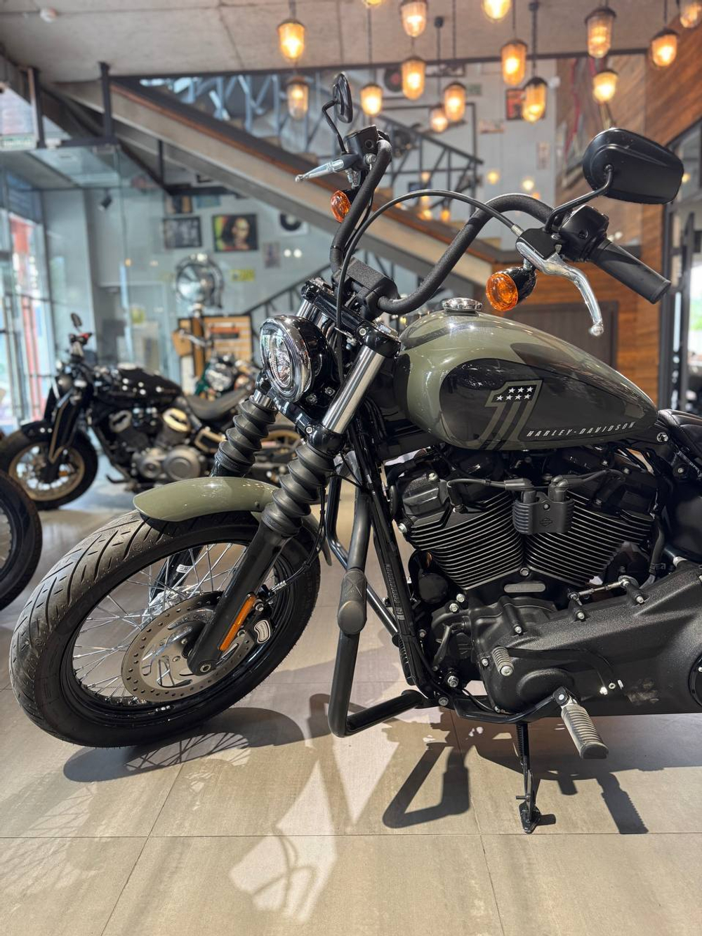 Harley-Davidson Street Bob, 2021