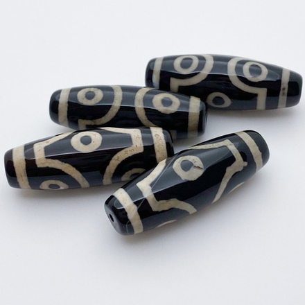 Бусина «Дзи» 6 Глаз, тонированный халцедон, размер около 29*10 мм, цена за 1 шт