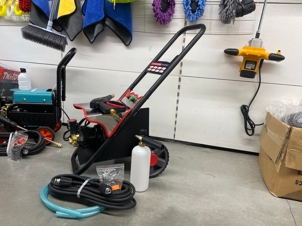 ЛЮКС Мойка (М360 - ЛЮКС Серебро) высокого давления, без масляная, с пенным пистолетом в комплекте (80-130 бар, 2500 Вт)  (Гарантия 14 дней)