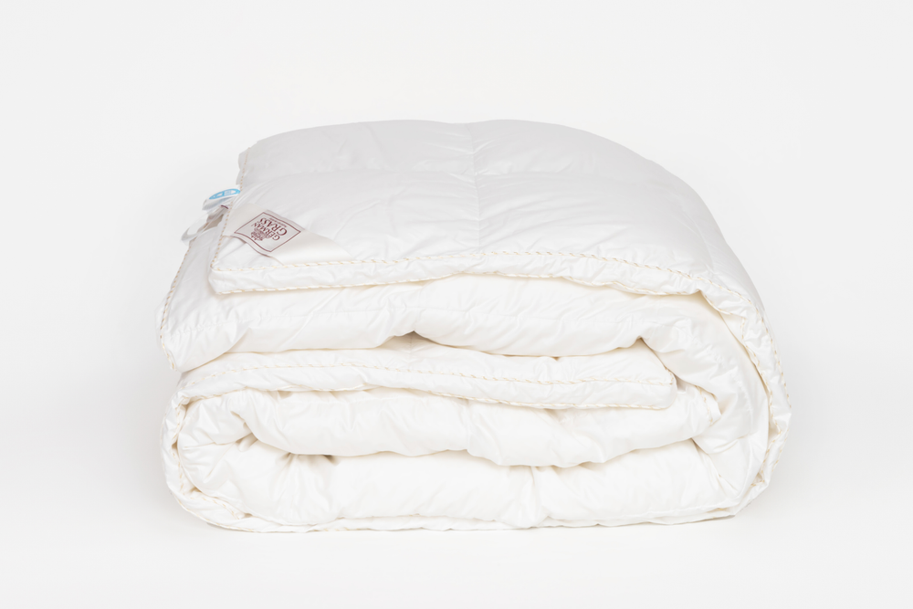 Одеяло всесезонное с бортиком 200х220 German Grass King Down