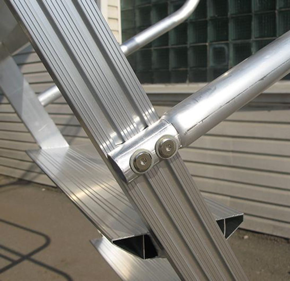 Вышка - стремянка разборная на колесах (150кг+150кг) MEGAL ВС2-2.0