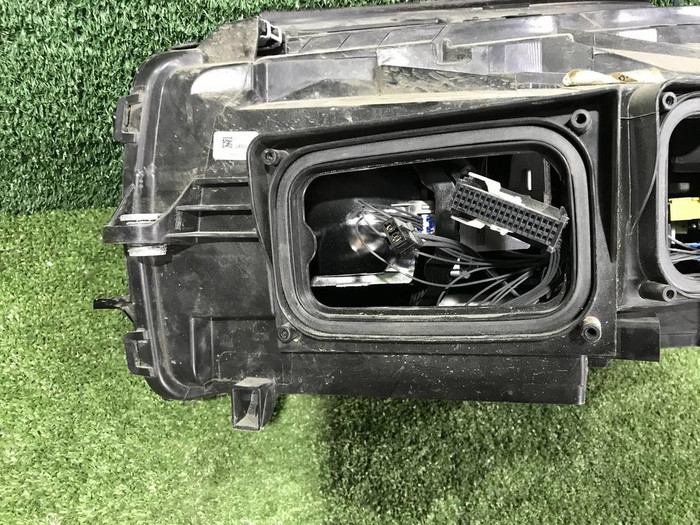 Фара правая Mercedes GLC X253 (2015-2019) LED