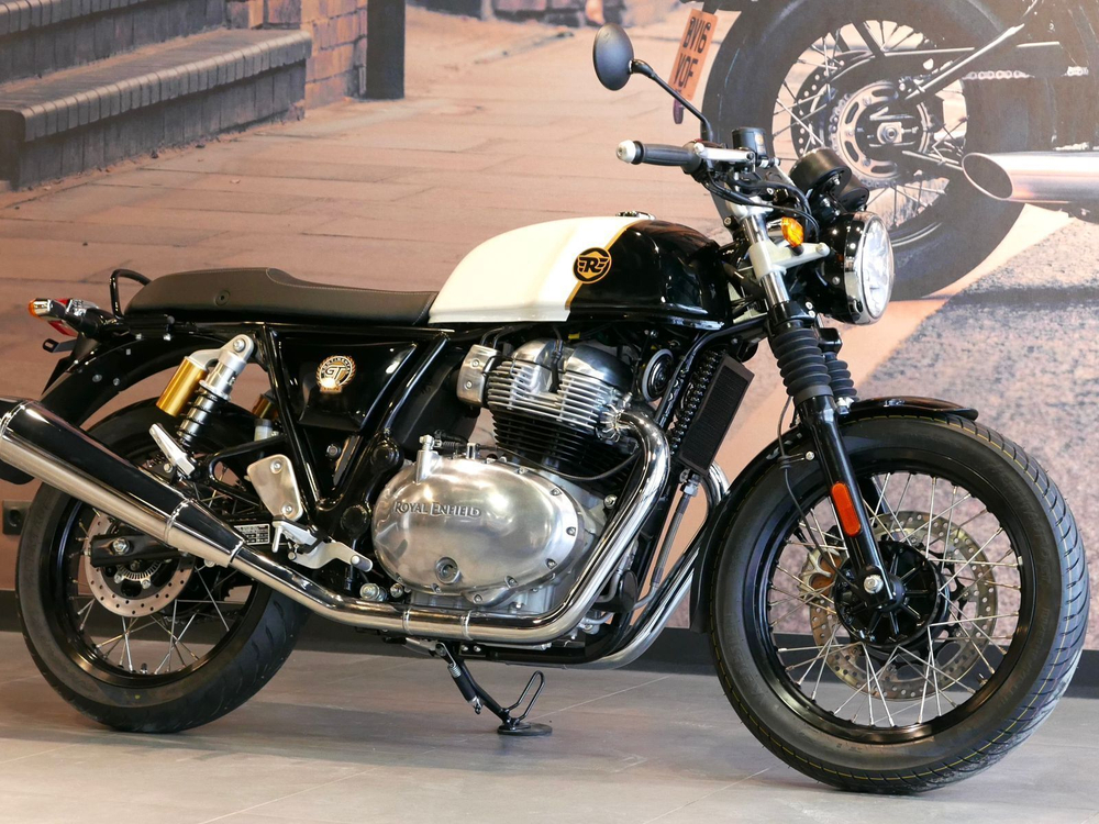 Royal Enfield Continental GT 650 Dux Deluxe (Custom / Dual tone)
