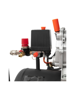 Поршневой масляный компрессор Gigant и набор пневмоинструмента LAS 24/1500K