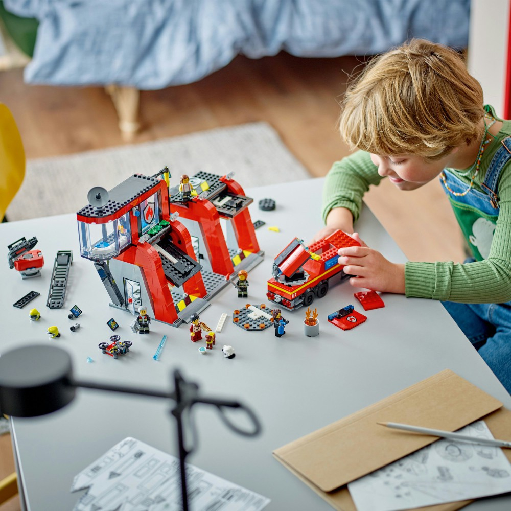 LEGO City - Пожарная станция с машиной 60414