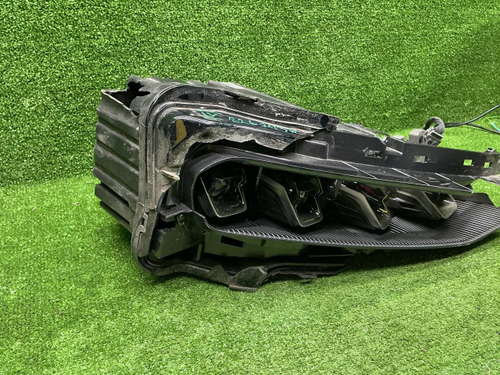 Битая Фара правая Zeekr 001 (2021-н.в.) LED