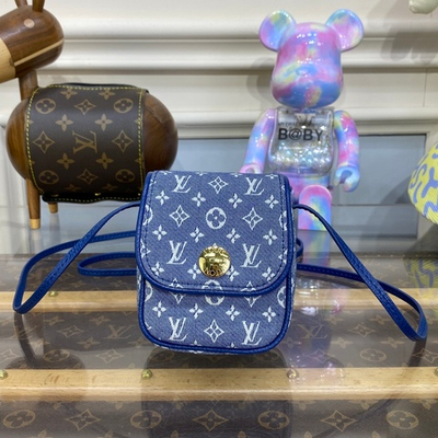 Louis Vuitton Pochette Cancun Pouch