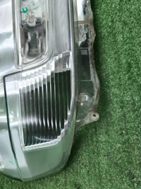 Стекло фары правое Toyota Land Cruiser 200 (15-21)