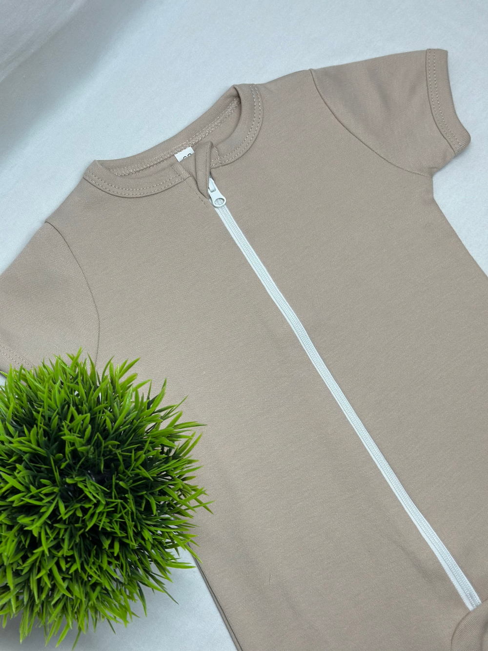 Полукомбинезон-песочник на молнии Светлый кофе RinaAmari