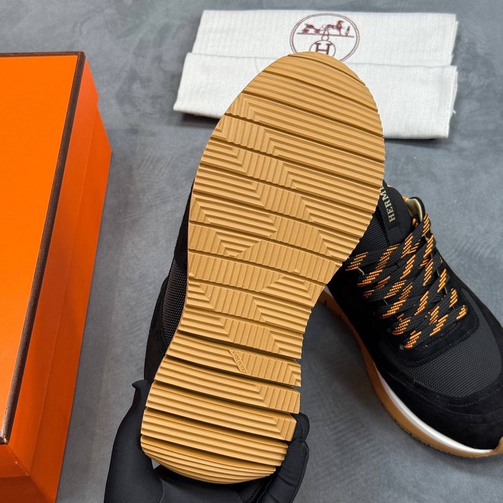 Кроссовки Hermes