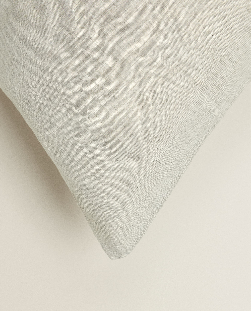 ZARA HOME ОДНОТОННЫЙ ЧЕХОЛ ДЛЯ ДЕКОРАТИВНОЙ ПОДУШКИ, СВЕТЛО-БЕЖЕВЫЙ