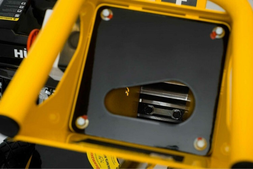 Измельчитель веток бензиновый HUTER GSH-7800 70/13/37