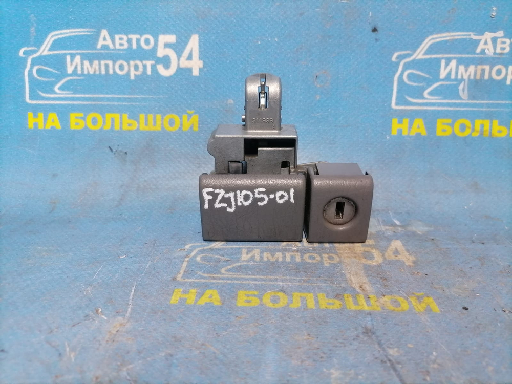 Бардачок пассажирский TOYOTA LAND CRUISER 1999