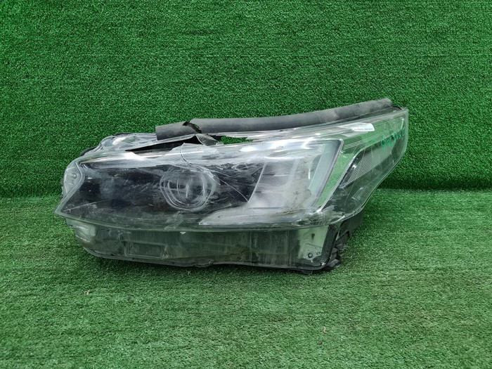Битая Фара левая Subaru Outback 6 (2019-2022) LED