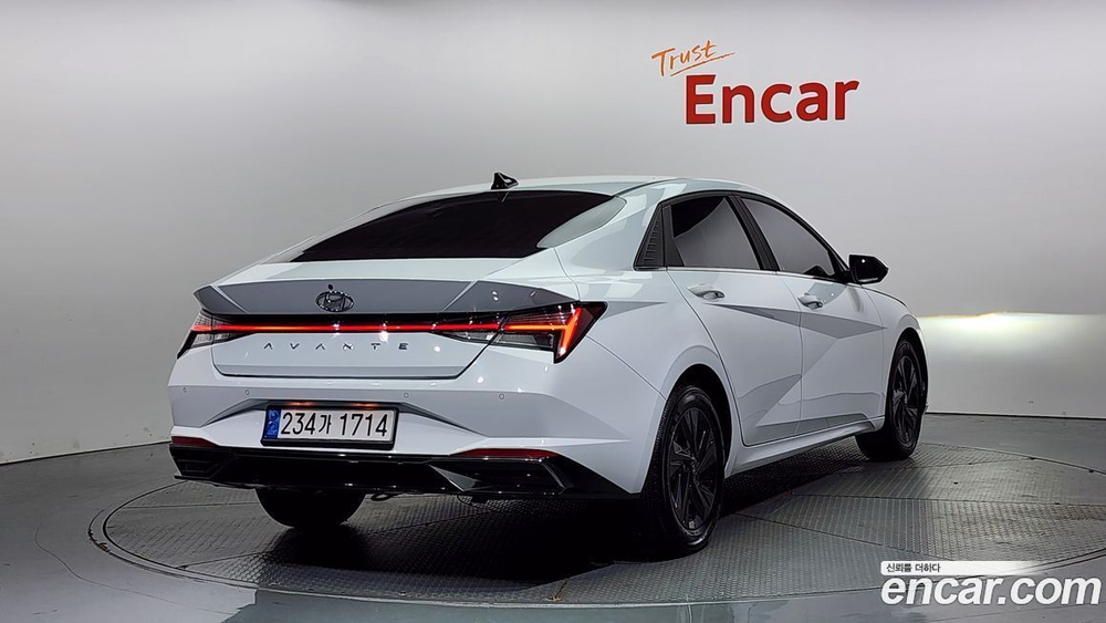 Hyundai Avante (CN7) 1.6 (09.2021)