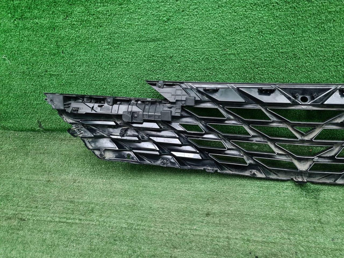 Решетка радиатора Geely Atlas 2 (2023-н.в.)