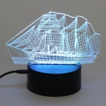 Светильник ночник «3D-Корабль» на пластиковой подставке, с включателем USB