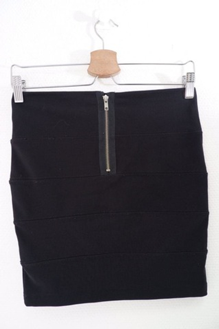 Юбка облегающая  Smoove 42 размер