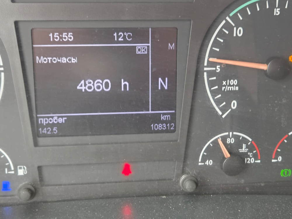Foton AUMAN 4x2 Седельный тягач BJ4189SLFKA (Дизельный, 11,8 л, 470 л.с. АТ)