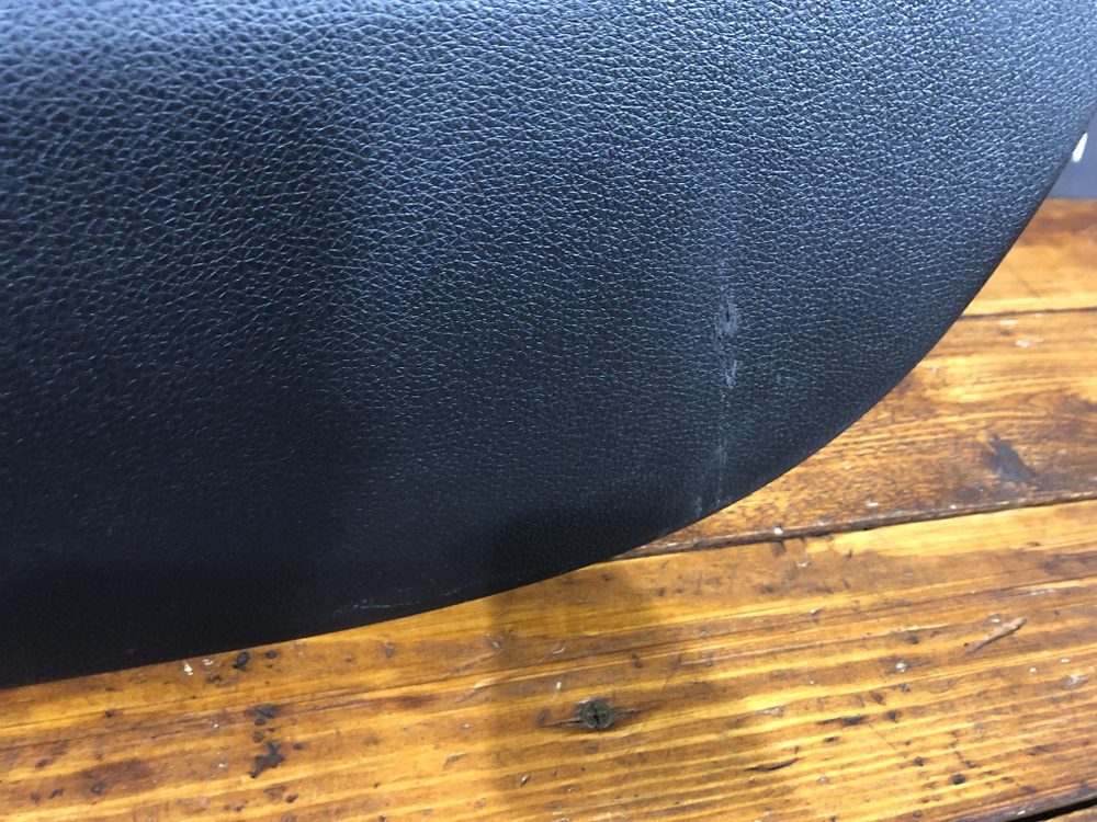 Обшивка двери передней правой Kia K5 20-22 Б/У Оригинал 82302L2BF0A53