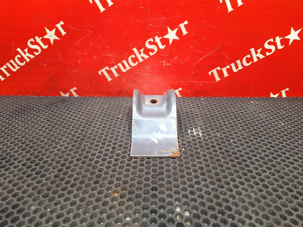 Кронштейн крыла заднего 2018г.