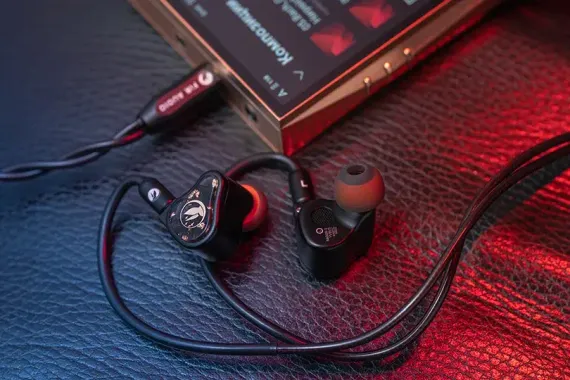 FiR Audio Radon 6 Universal