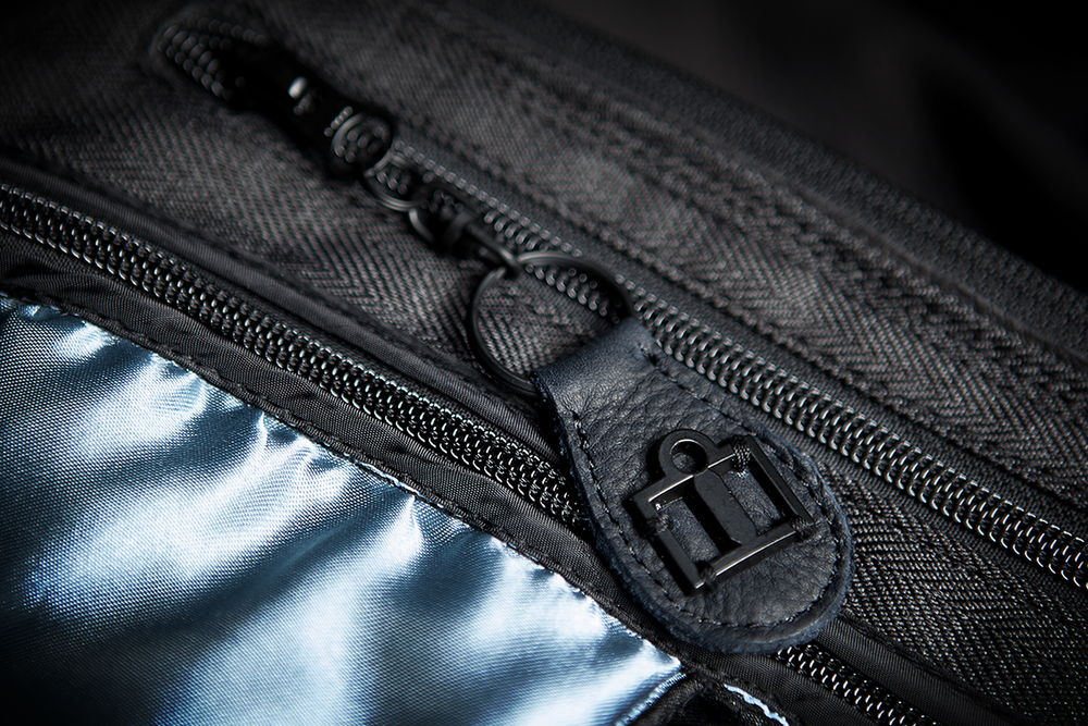 Мотокуртка - ICON 1000 VIGILANTE (текстиль+кожа, черная)