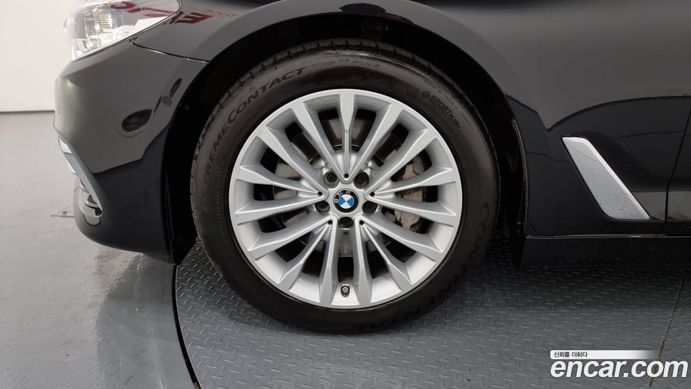 BMW 5 Series (G30) 530i Luxury Plus (09.2020)