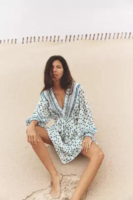 ZARA ПЛАТЬЕ ИЗ ТКАНИ С БЛЕСТЯЩЕЙ НИТЬЮ И ПРИНТОМ, ЭКРЮ