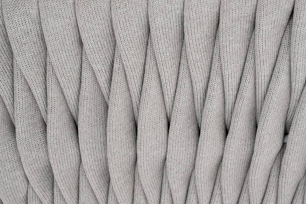 "Монако" кресло плетеное из роупа, каркас алюминий светло-серый (RAL7035) муар, роуп светло-серый 40 мм, ткань светло-серая