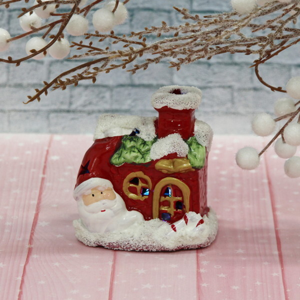 Фигурка с подсветкой Miracle «Зимний домик» 8,5*7,5 см