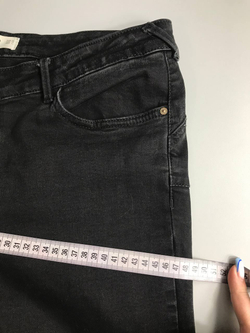 Джинсы Mango удобные и практичные, маркировка 44, визуально на 50 размер