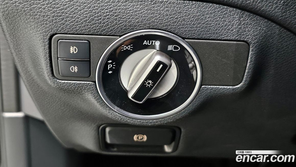 Mercedes-Benz GLA-Class X156 GLA220 Premium (09.2019)