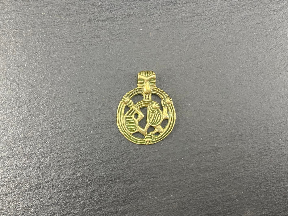 Подвеска. Старая Ладога 10 в.