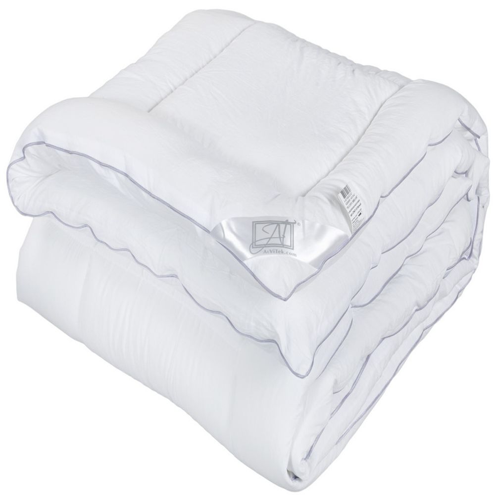 Одеяло "АВТ. FLUFFY DREAM" лёгкое, плотность 200 г/м2, цвет белый, микрофибра, Россия.