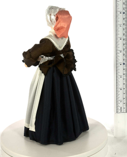 Фарфоровая кукла коллекционная  Костюм служанки 18 век Франция. Сувенир ручной работы