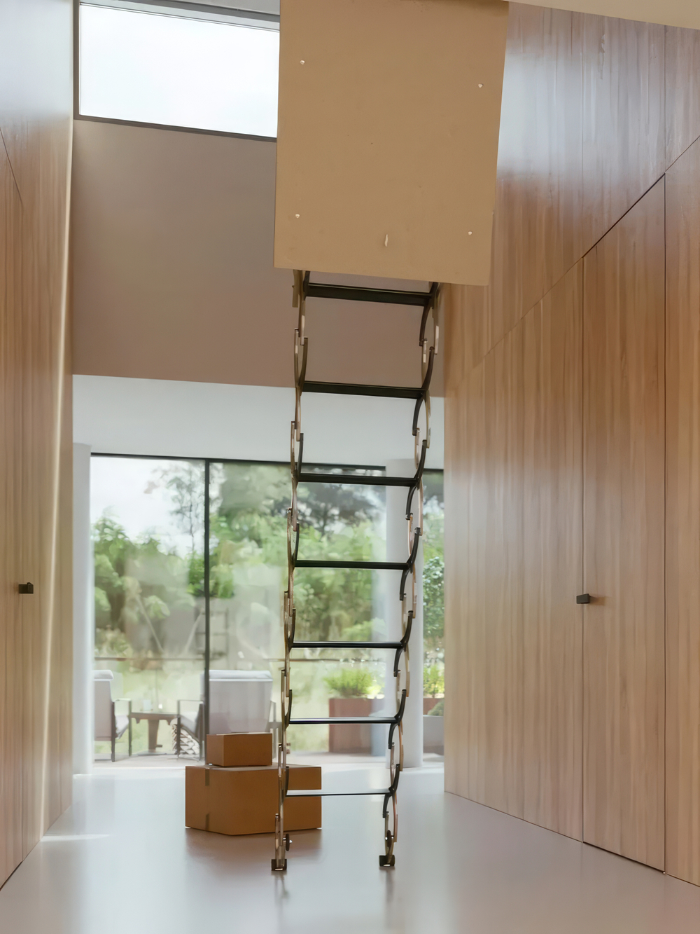 NOZYCOWE VERTICALE лестница с вертикальным люком